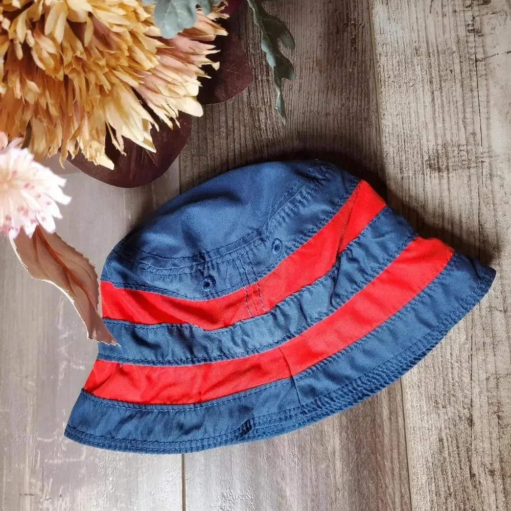 babyGap Blue and Red Striped Casual Baby Bucket Hat Size 0-6 months EUC